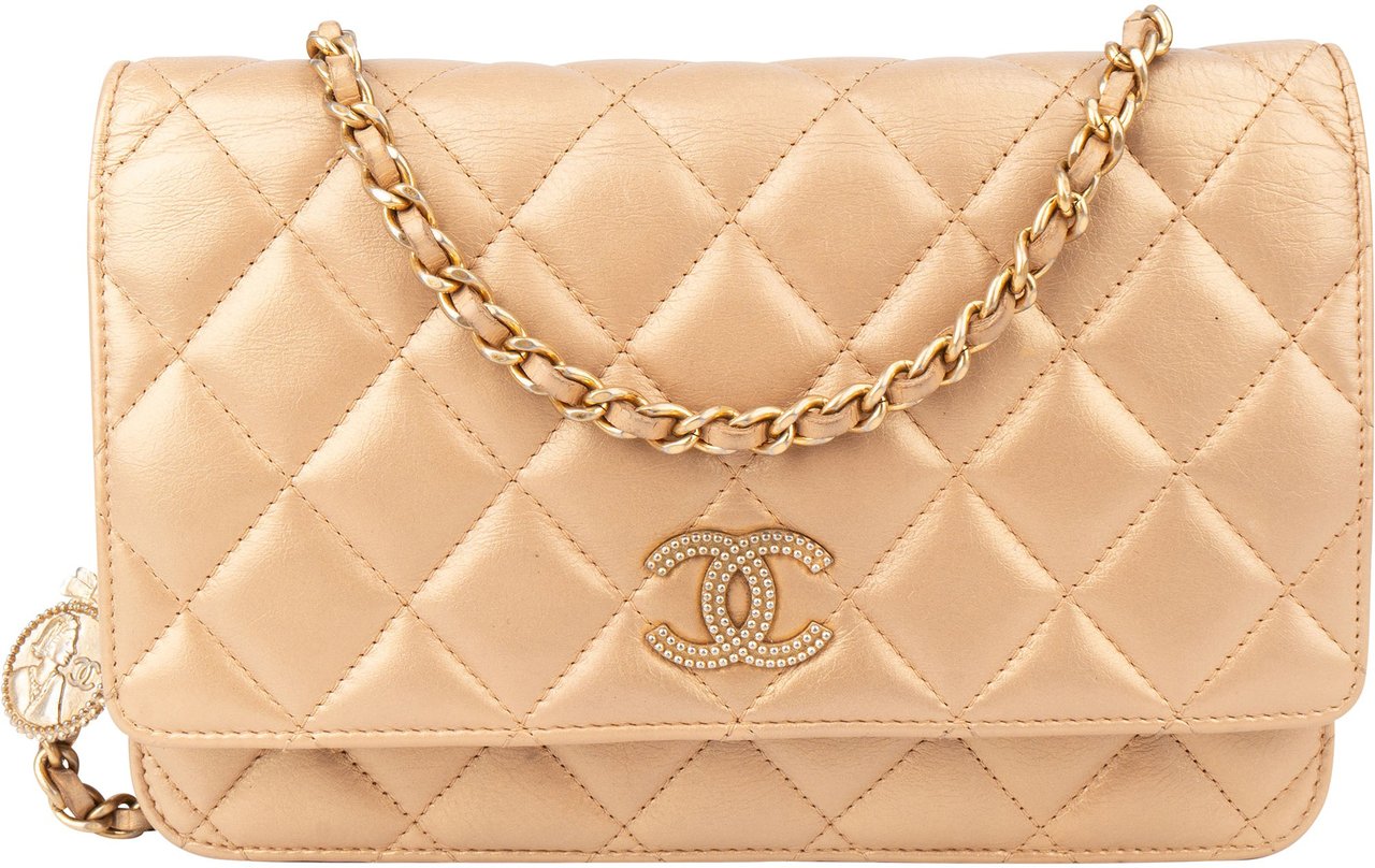 Chanel Chanel Golden Quilted Lambskin Coco Wallet On Chain Crossbody Bag Oranje