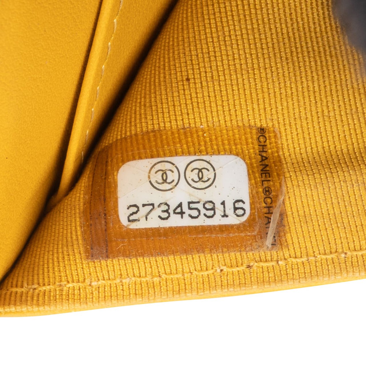 Chanel Chanel Quilted Caviar Leather CC Wallet Geel