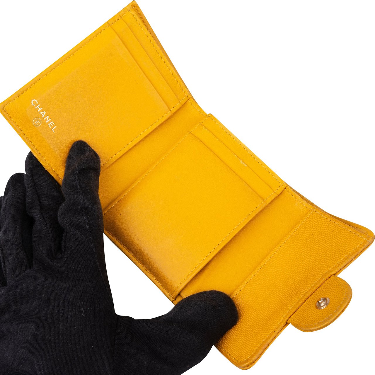 Chanel Chanel Quilted Caviar Leather CC Wallet Geel