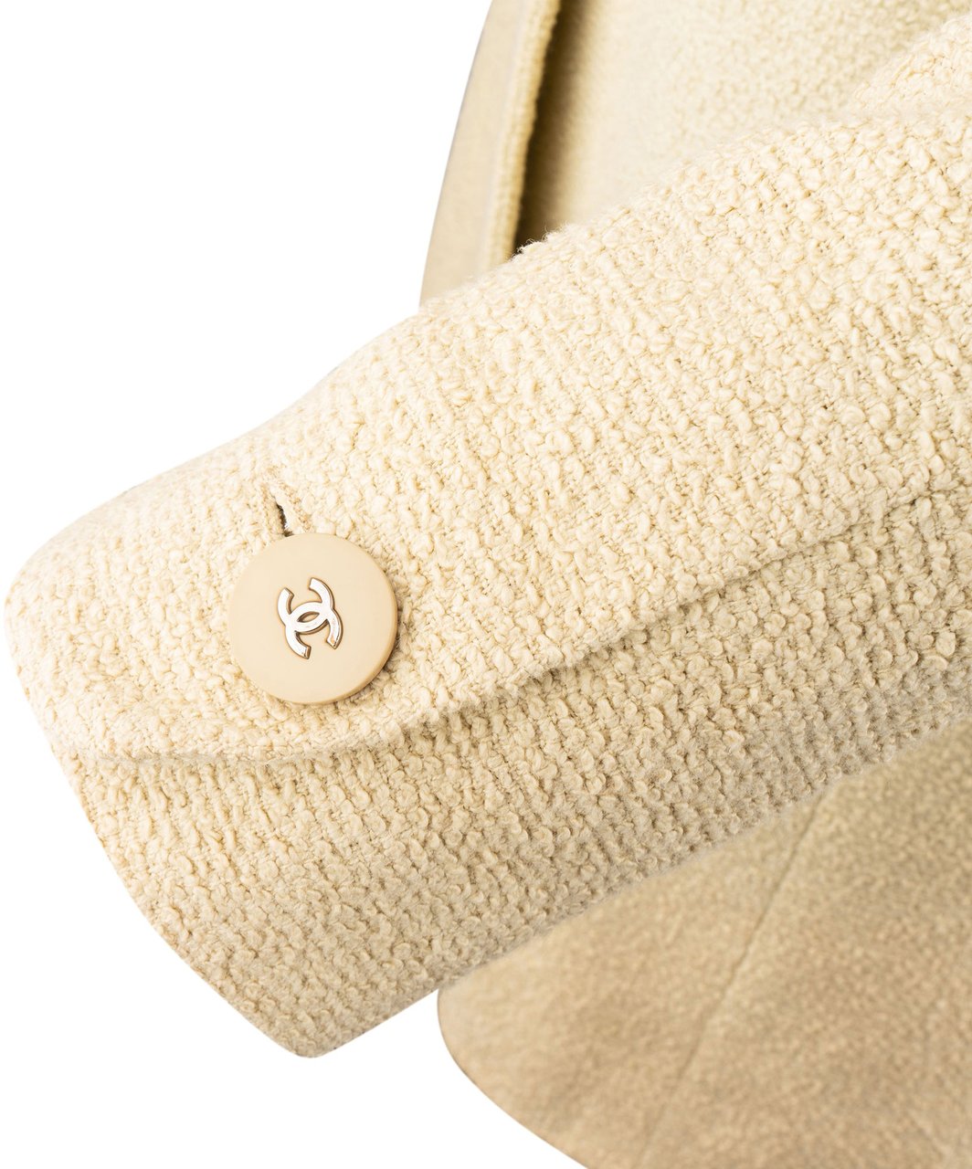 Chanel Chanel Classic Tweed Button Jacket (DE38 / FR40) Groen