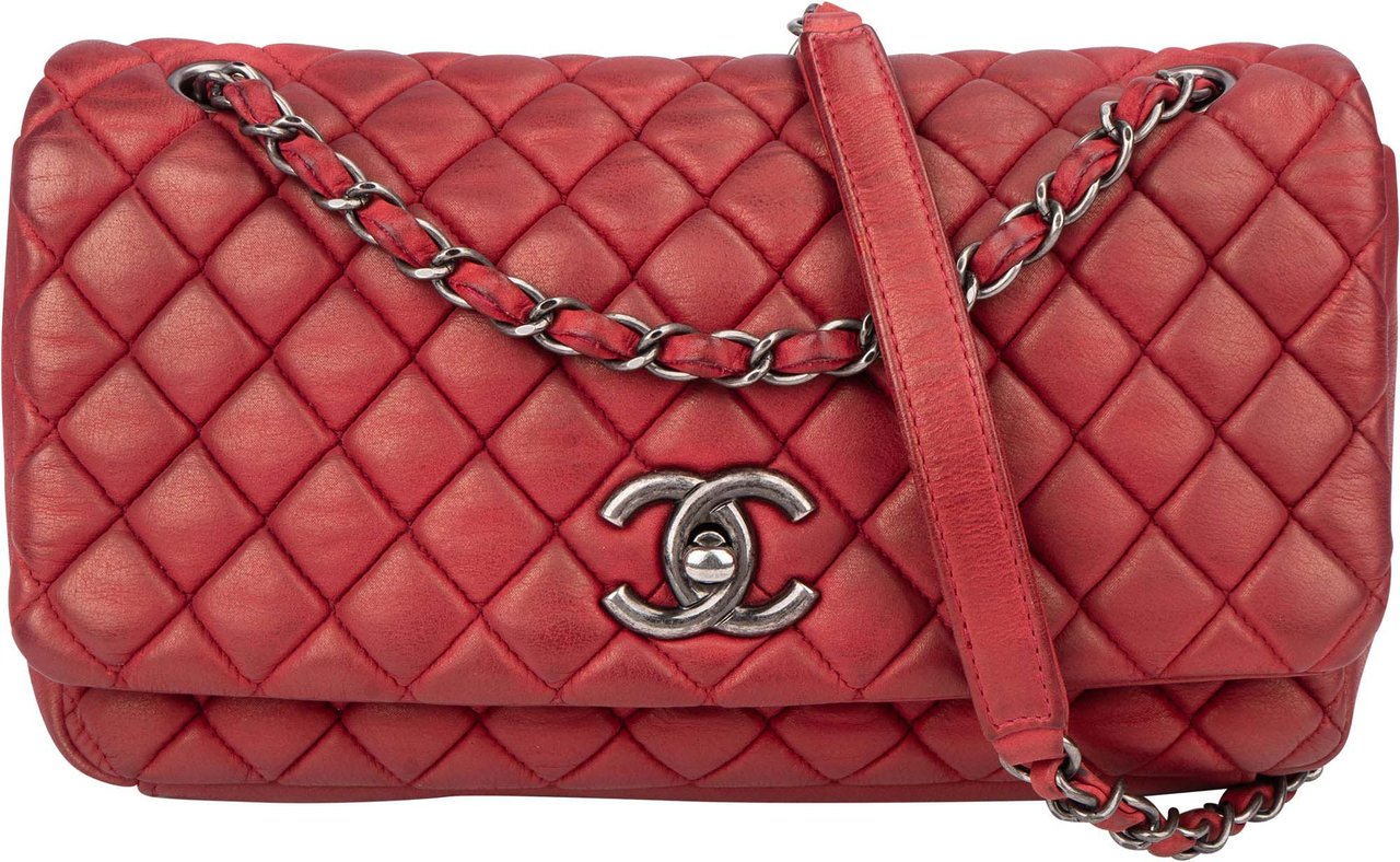 Chanel Chanel Quilted Iridescent Calfskin Single Flap Crossbody Bag Rood