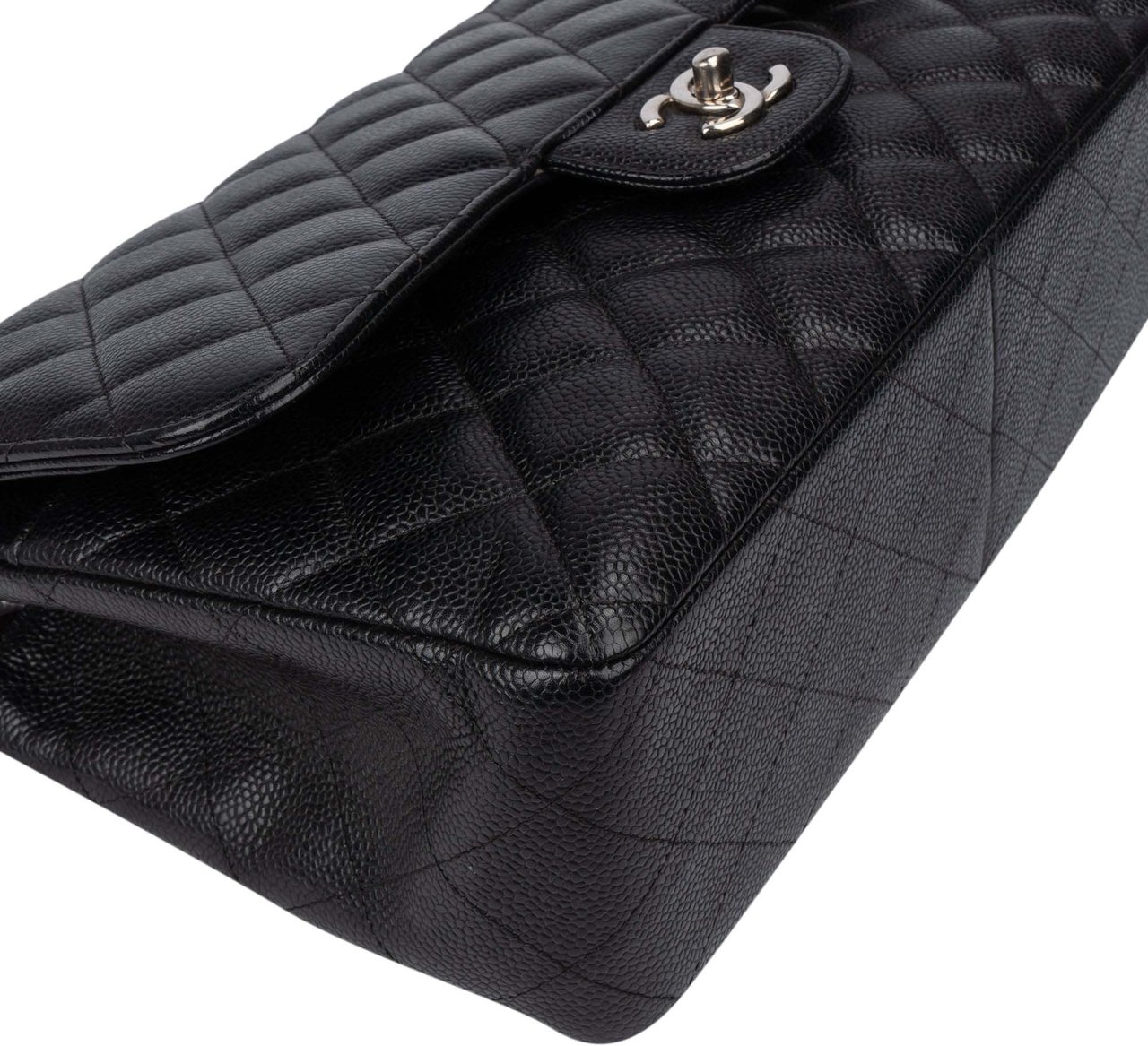 Chanel Chanel Quilted Caviar Leather Jumbo Double Flap Crossbody Bag Zwart