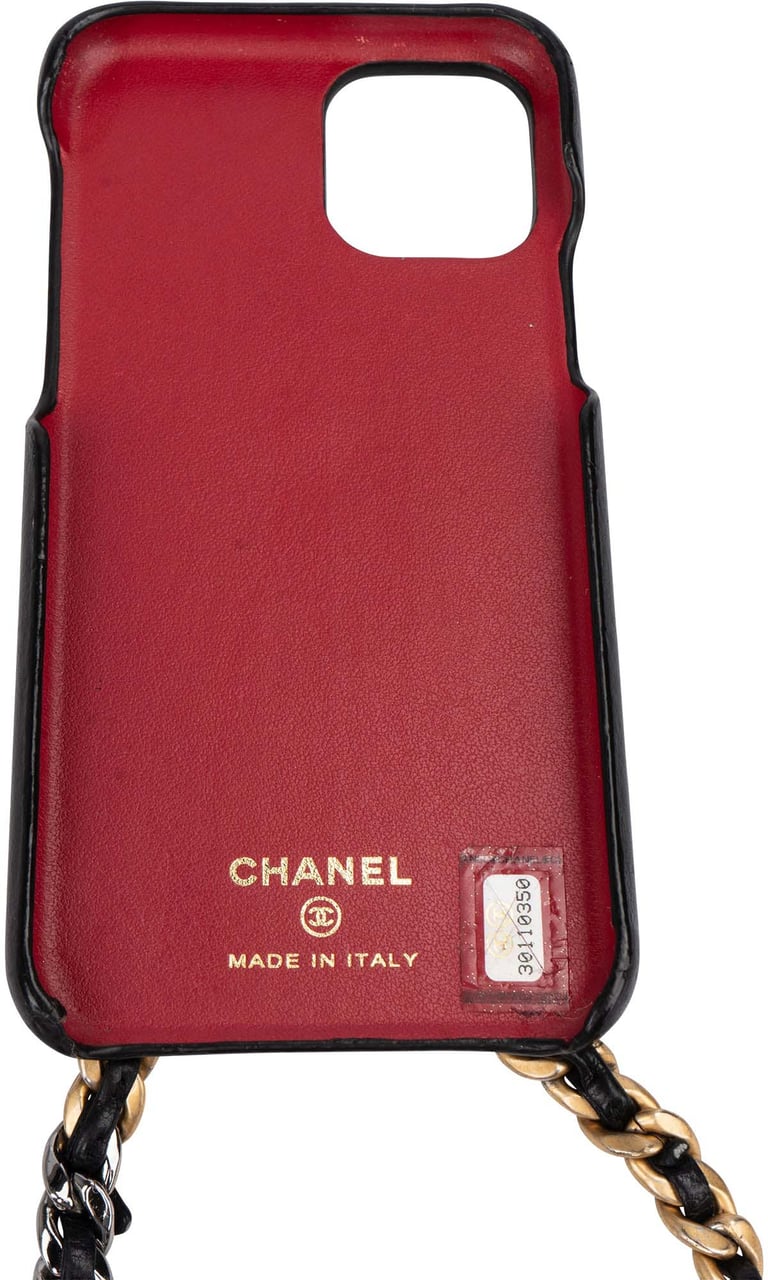 Chanel Chanel 19 Quilted Lambskin CC Crossbody Phone Case IPhone X Pro Zwart