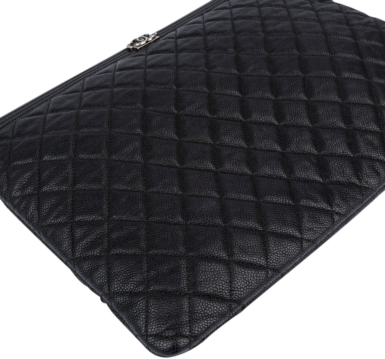 Chanel Chanel Quilted Caviar Leather CC Boy Clutch Zwart