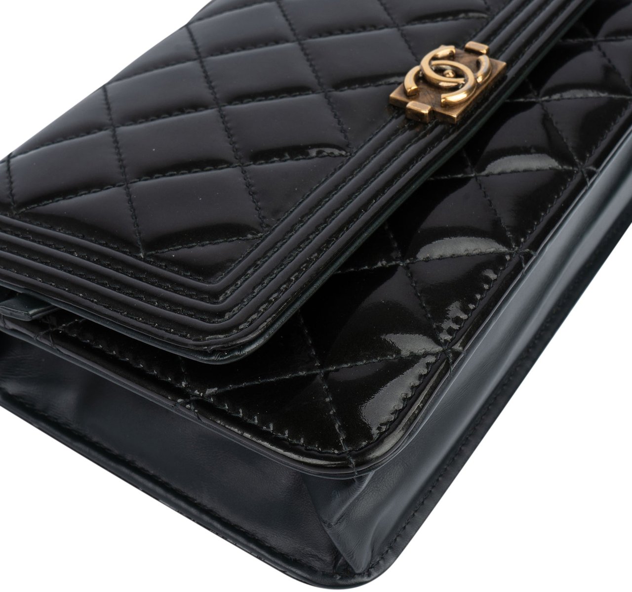 Chanel Chanel Quilted Dark Green Patent Leather Boy Wallet On Chain Crossbody Bag Groen