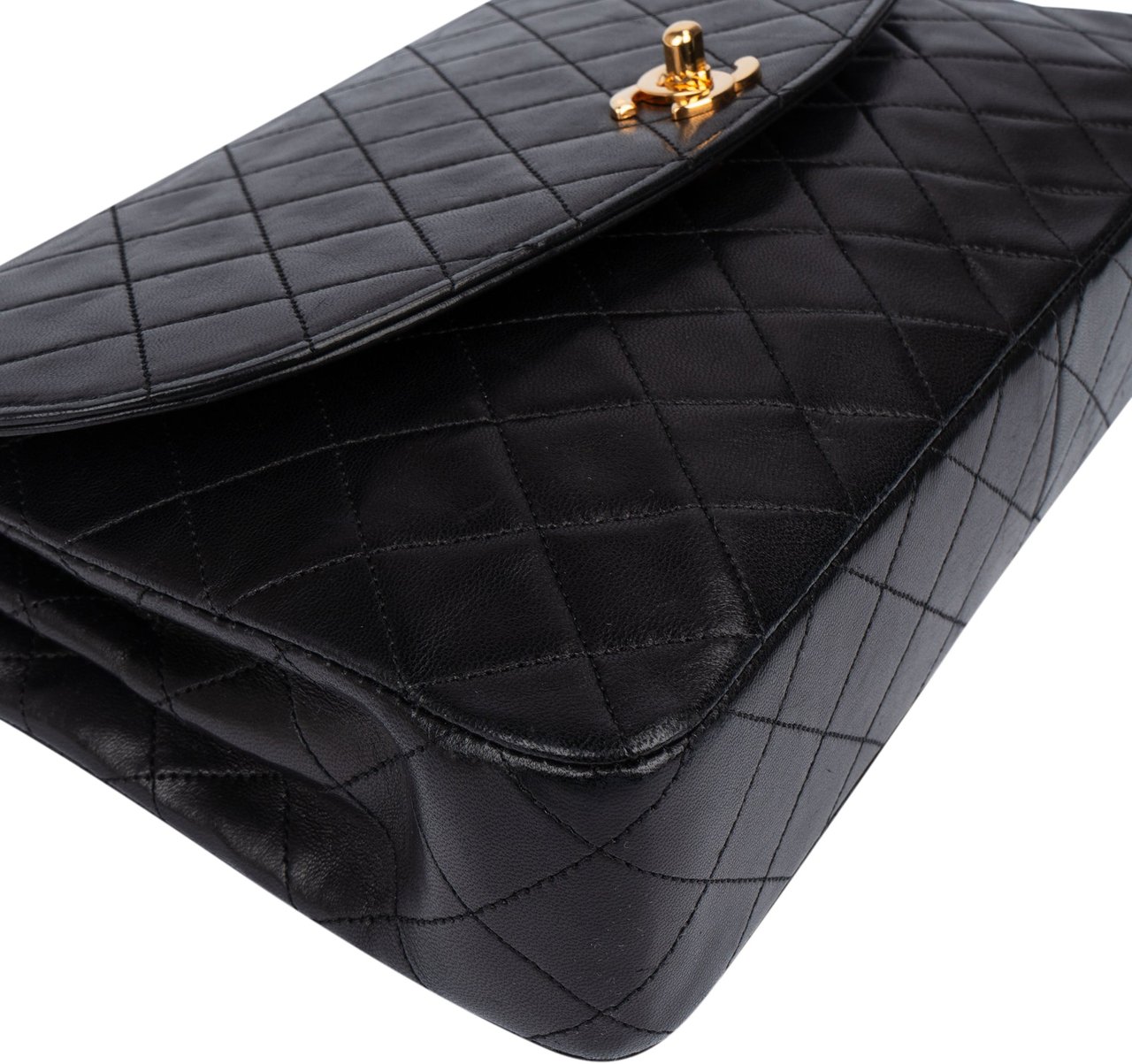 Chanel Chanel Quilted Lambskin 24K Gold Single Flap Shoulder Bag Zwart