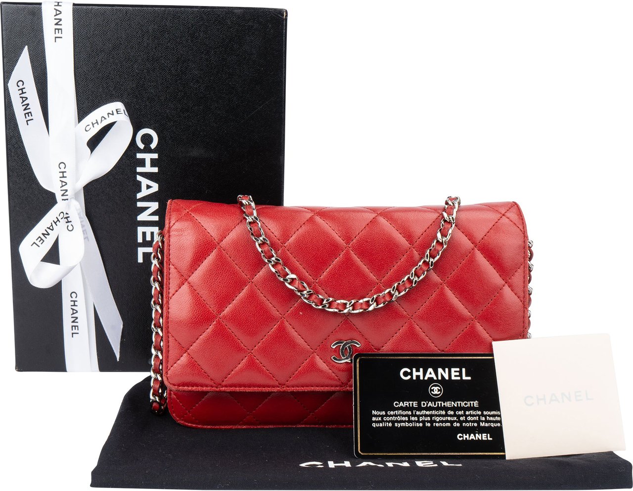 Chanel Chanel Quilted Lambskin Wallet On Chain Crossbody Bag Rood