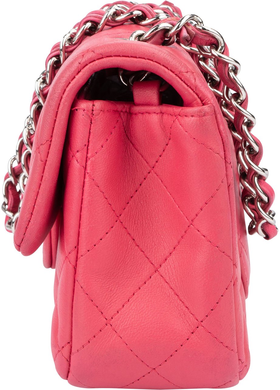 Chanel Chanel Quilted Lambskin Single Flap Crossbody Bag Rood