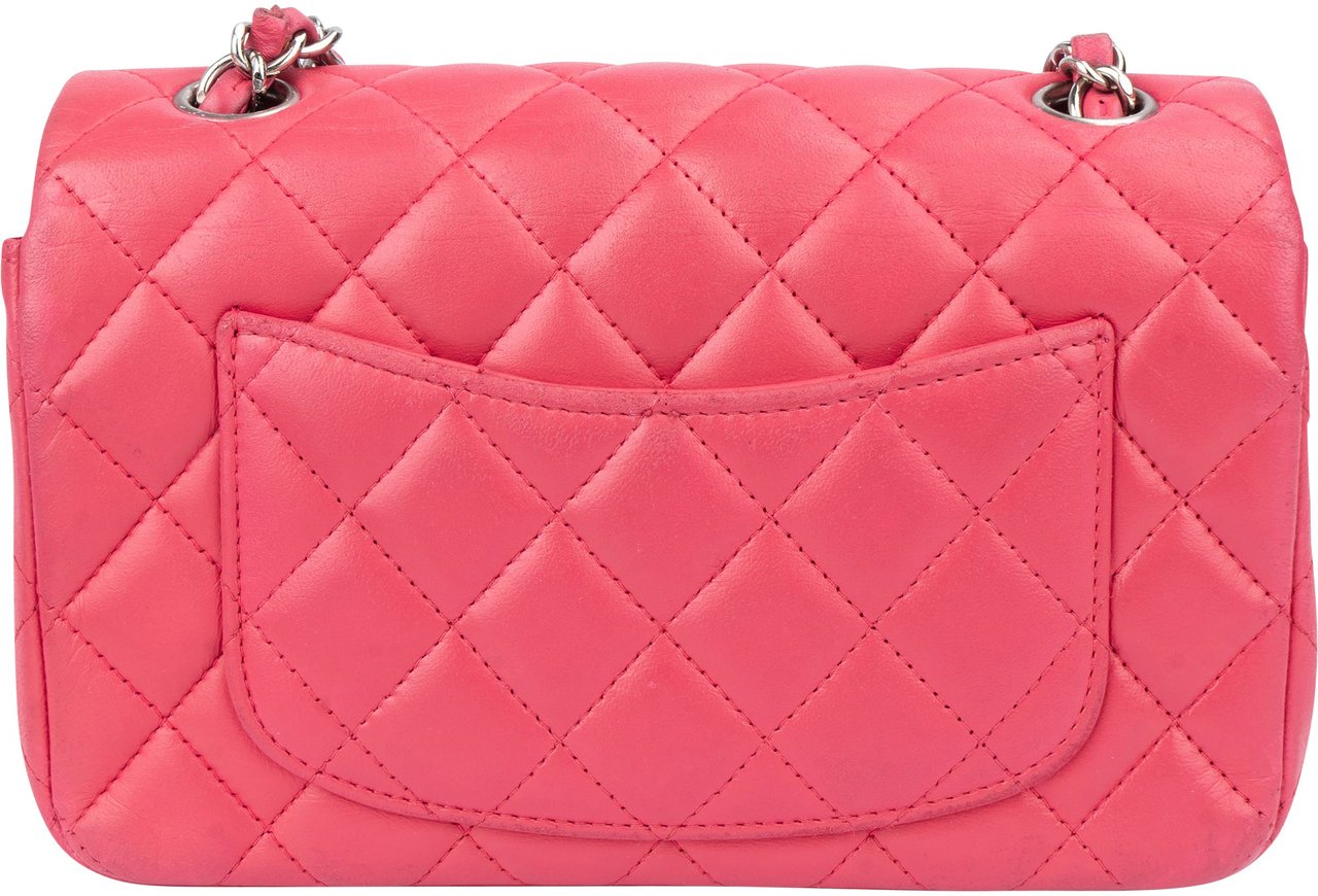 Chanel Chanel Quilted Lambskin Single Flap Crossbody Bag Rood
