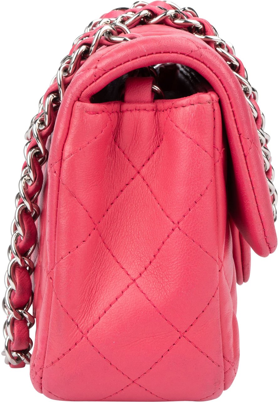 Chanel Chanel Quilted Lambskin Single Flap Crossbody Bag Rood