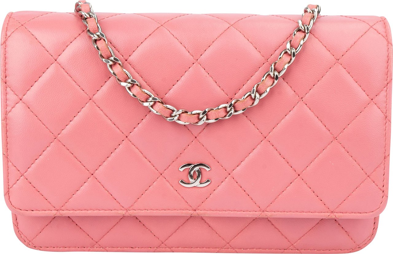 Chanel Chanel Quilted Lambskin CC Wallet On Chain Crossbody Bag Rood