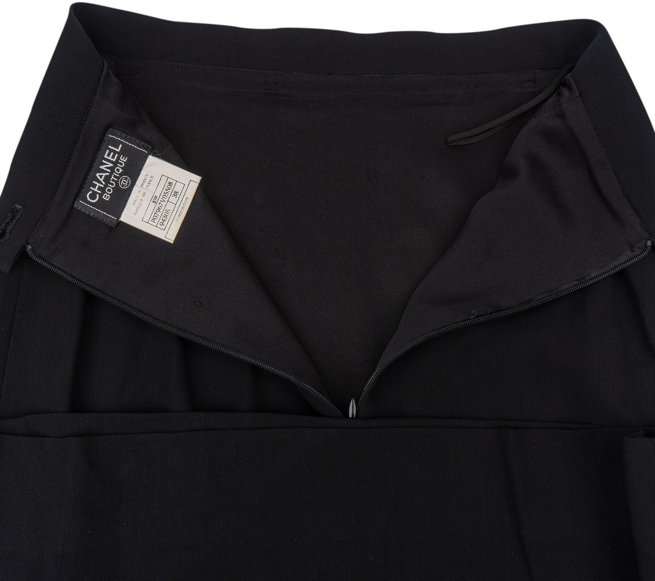 Chanel Noir Classic Wool Skirt (DE 36 / FR 38) Zwart