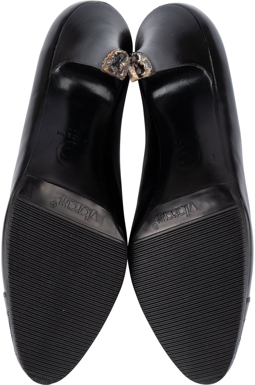 Chanel Chanel Noir Stitching Leather Heels (36) Zwart