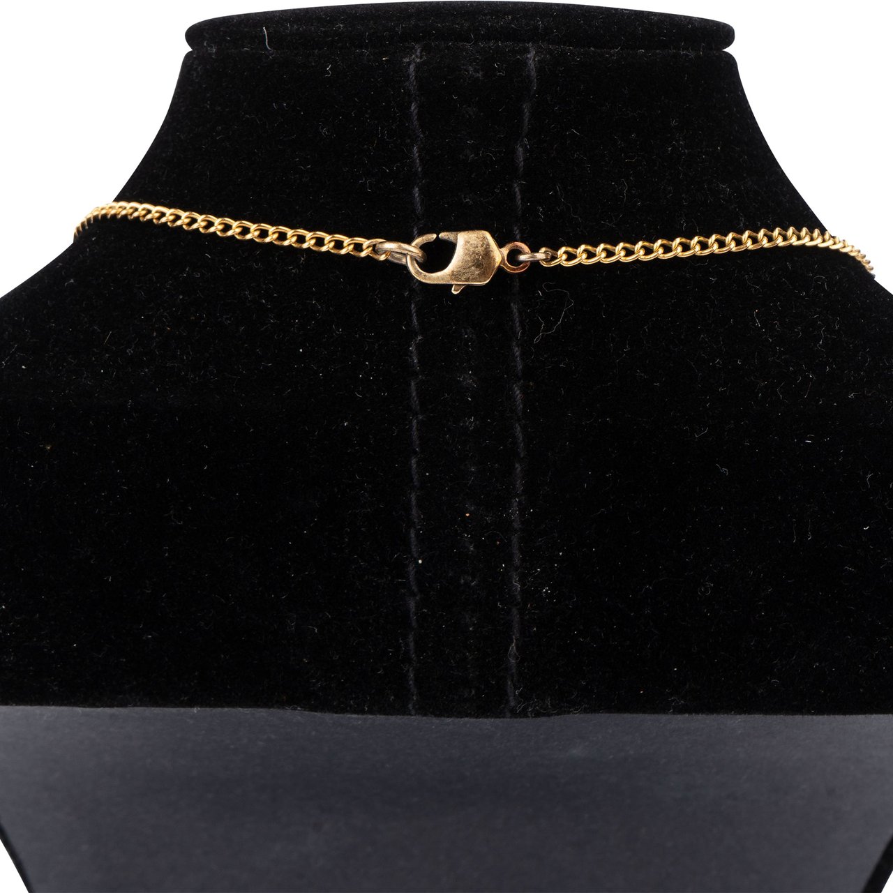 Chanel Chanel Crystal CC Heart Necklace Divers