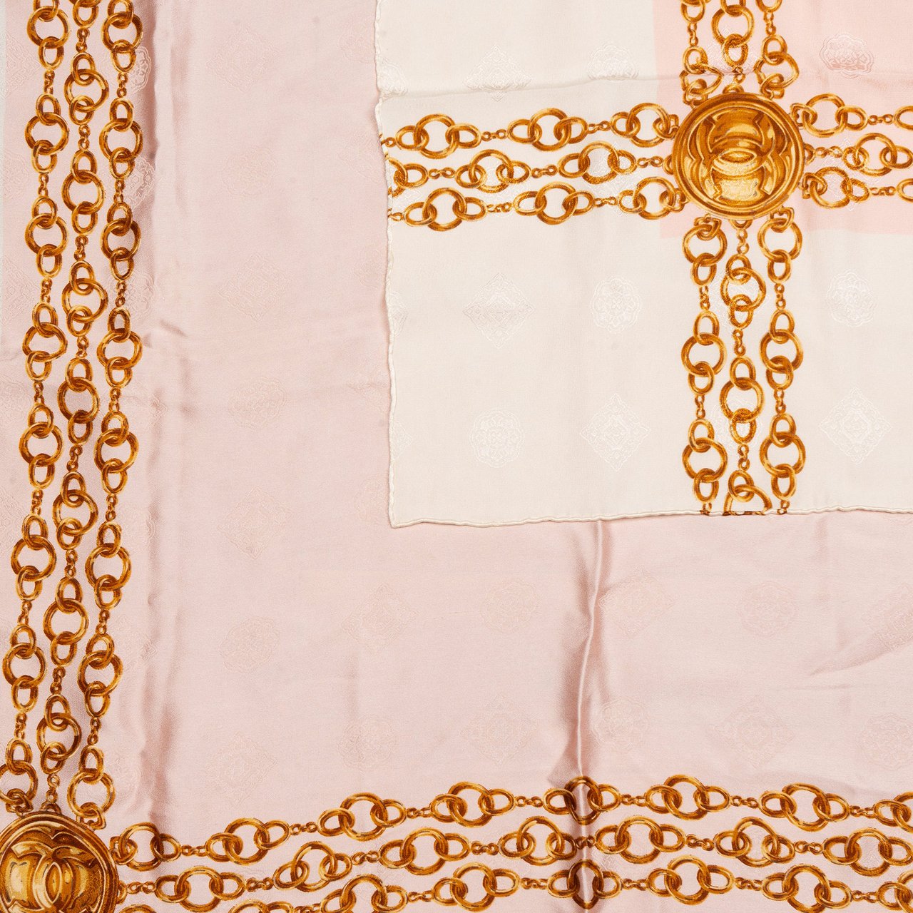 Chanel Chanel Classic "CC Chaine" Silk Carre 90 Scarf Tuch Rood