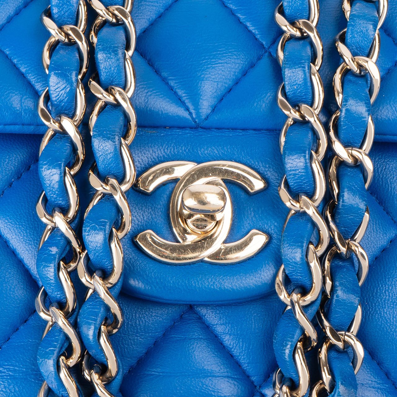 Chanel Chanel Quilted Lambskin Medium Double Flap Crossbody Bag Blauw