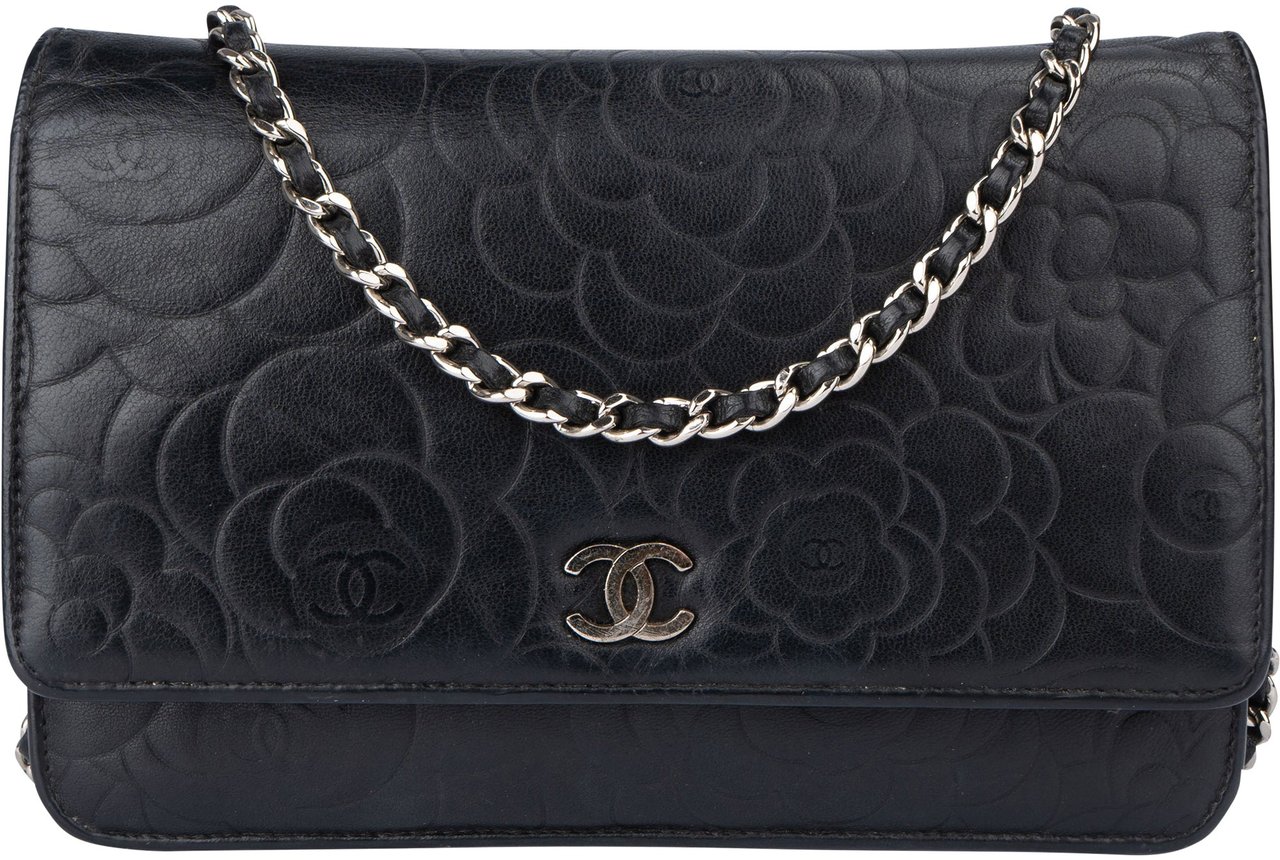Chanel Chanel Lambskin Camellia Wallet On Chain Crossbody Bag Zwart