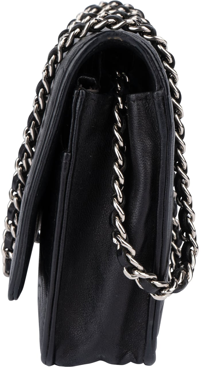 Chanel Chanel Lambskin Camellia Wallet On Chain Crossbody Bag Zwart