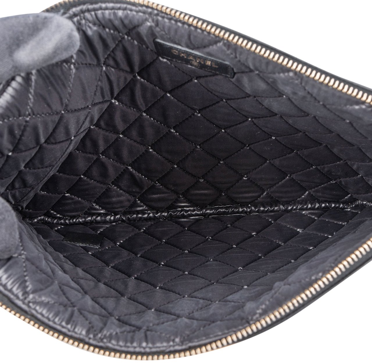 Chanel Chanel Quilted Lambskin Boy CC Clutch Zwart