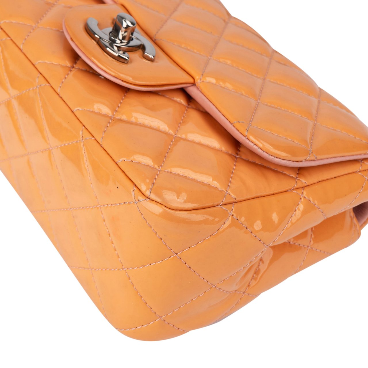 Chanel Chanel Quilted Patent Leather Single Flap Crossbody Bag Oranje