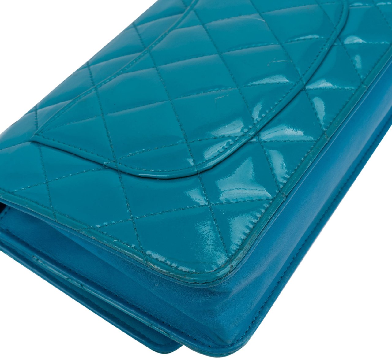 Chanel Chanel Quilted Patent Leather Wallet On Chain Crossbody Bag Blauw