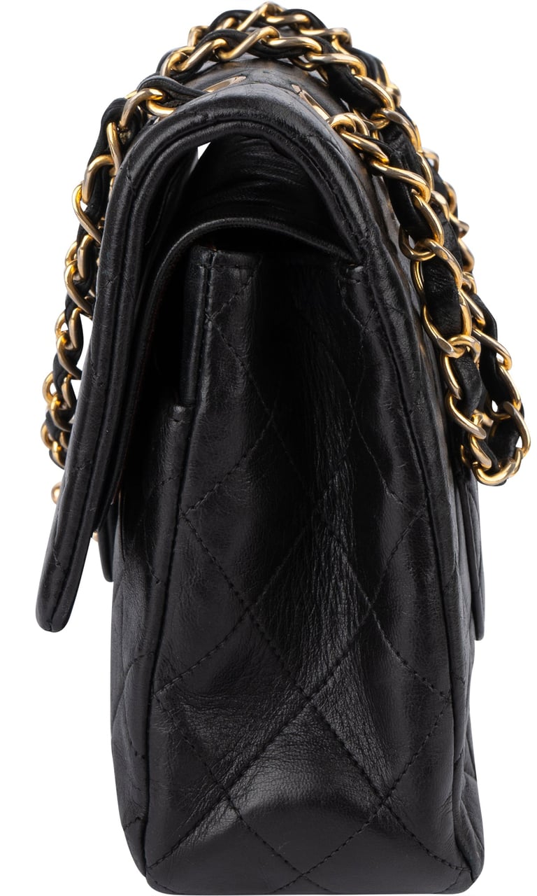 Chanel Chanel Quilted Lambskin 24k Gold Medium Double Flap Crossbody Bag Zwart