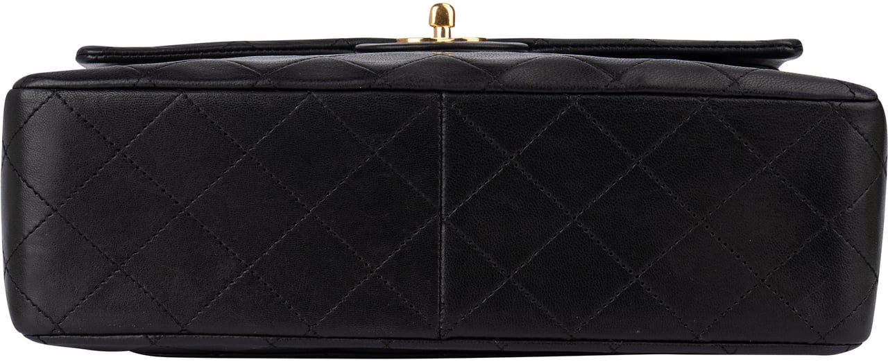 Chanel Chanel Quilted Lambskin 24K Gold Double Flap Crossbody Bag Zwart