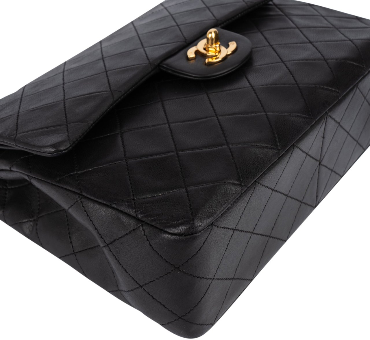 Chanel Chanel Quilted Lambskin 24K Gold Double Flap Crossbody Bag Zwart