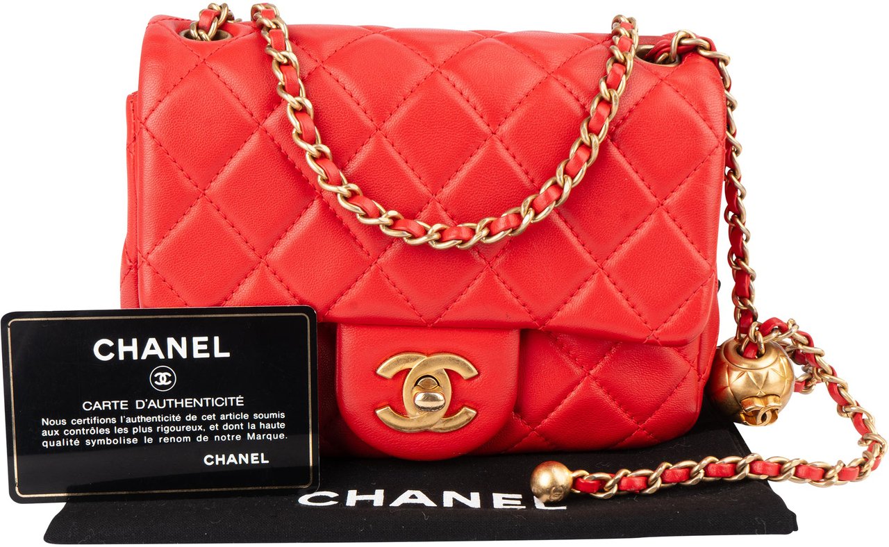 Chanel Chanel Quilted Lambskin Single Flap Crossbody Bag Rood