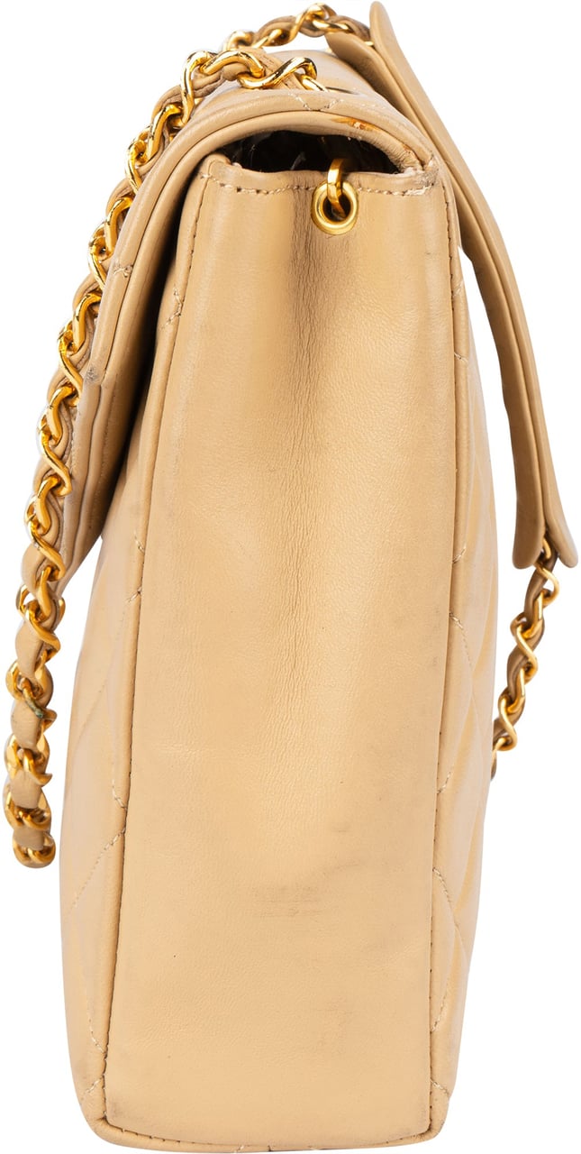 Chanel Chanel Quilted Lambskin 24K Gold Single Flap Crossbody Bag Zwart