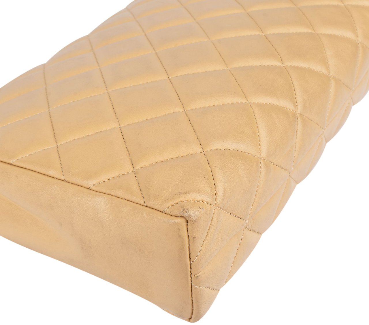 Chanel Chanel Quilted Lambskin 24K Gold Single Flap Crossbody Bag Zwart