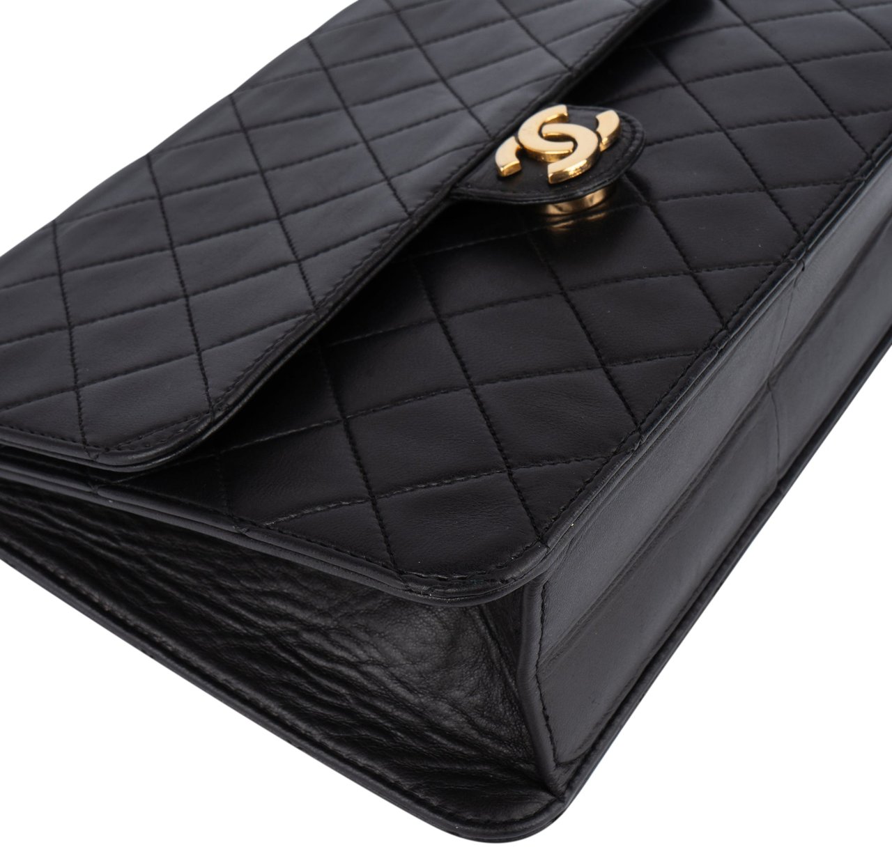 Chanel Chanel Quilted Lambskin Single Flap Shoulder Bag Zwart