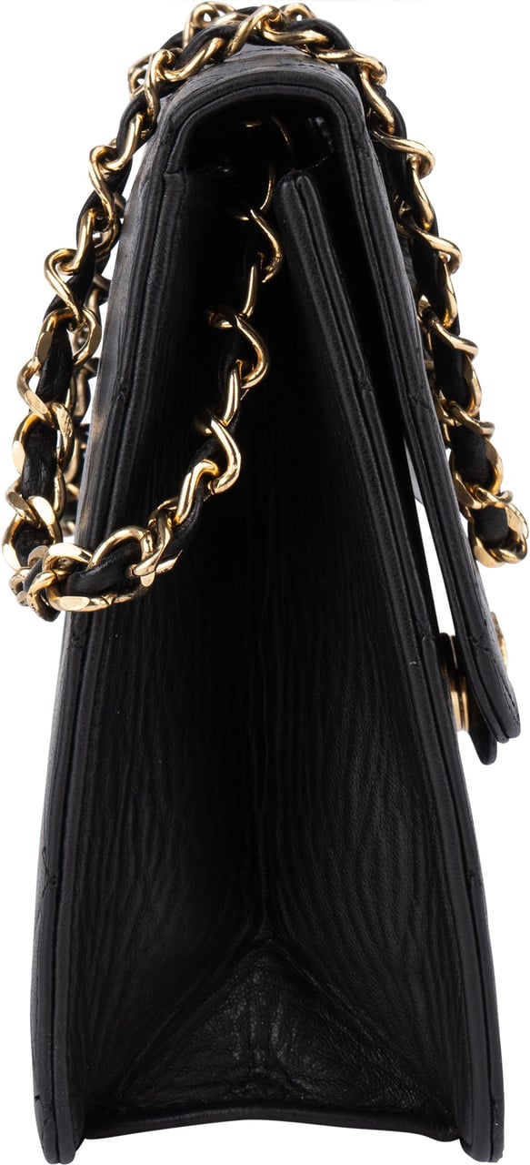 Chanel Chanel Quilted Lambskin Single Flap Shoulder Bag Zwart