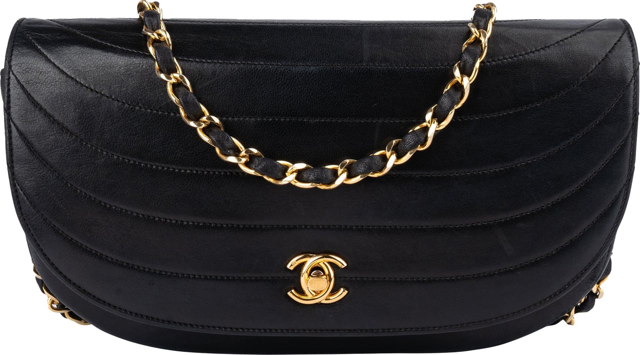 Chanel Chanel Stitching Lambskin 24K Gold Halfmoon Single Flap Shoulder Bag Zwart