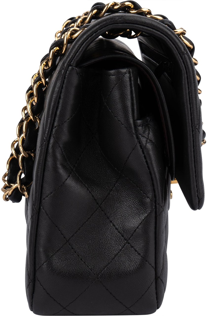 Chanel Chanel Quilted Lambskin CC Medium Double Flap Crossbody Bag Zwart