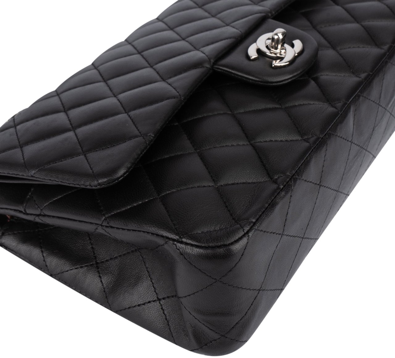 Chanel Chanel Quilted Lambskin Medium Double Flap Crossbody Bag Zwart