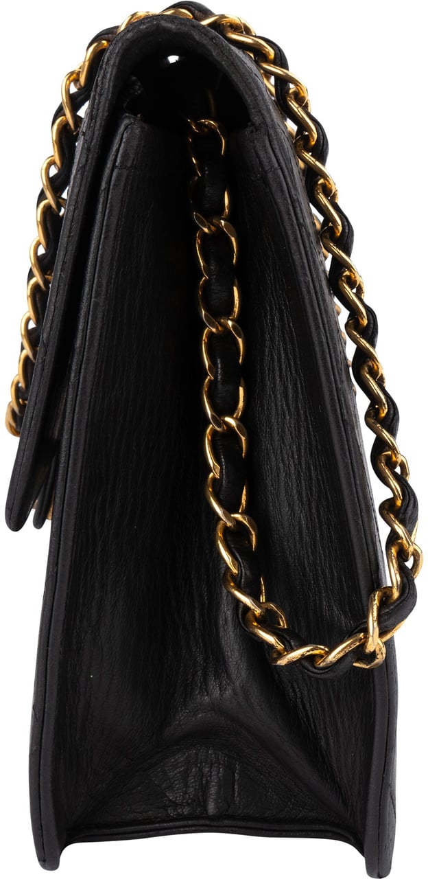 Chanel Chanel Quilted Lambskin 24k Gold Single Flap Shoulder Bag Zwart