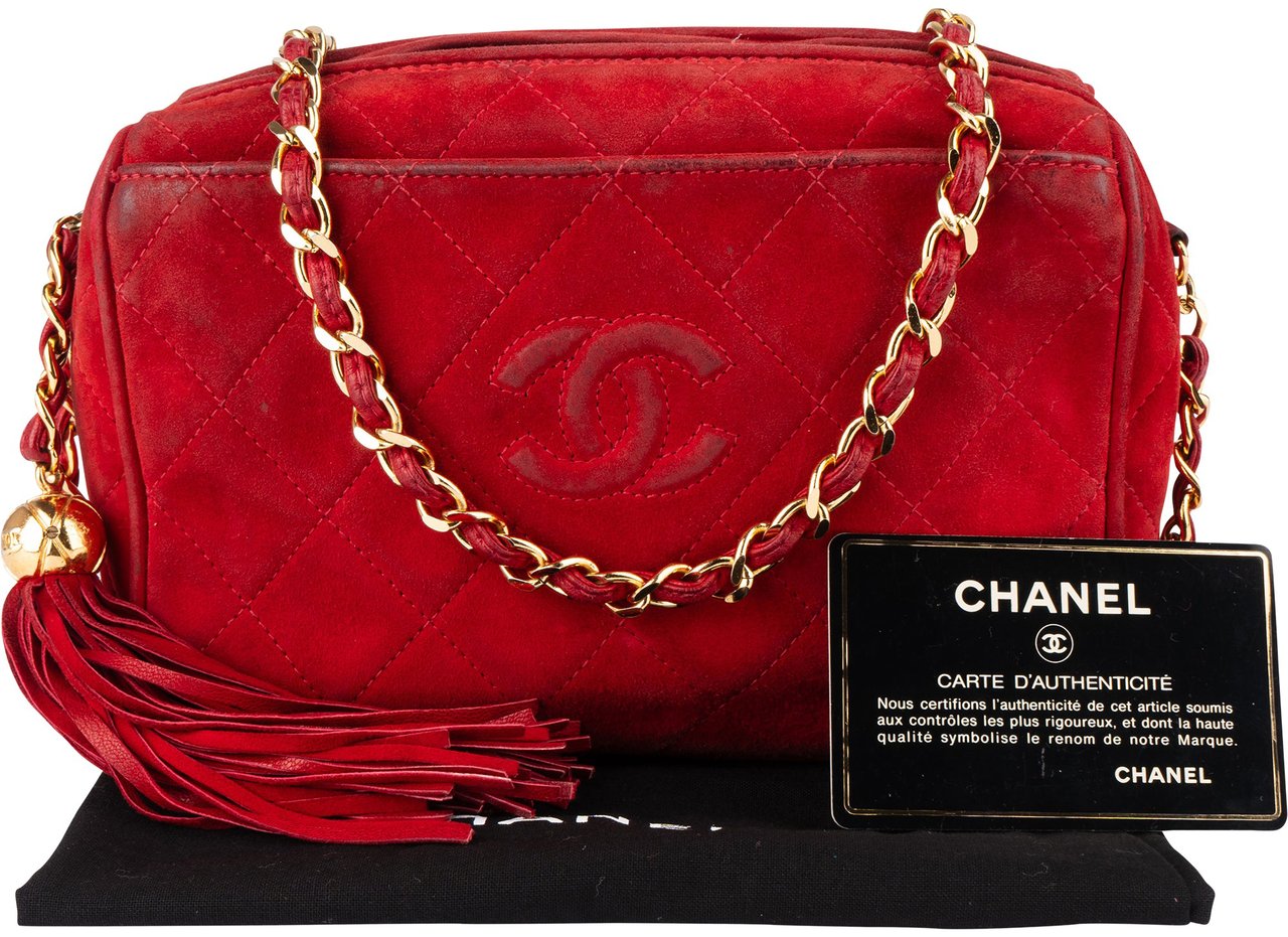 Chanel Chanel Quilted Suede Leather CC Camera Crossbody Bag Rood