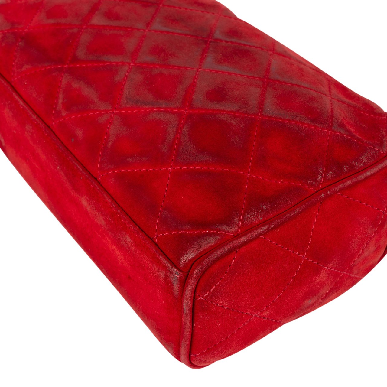 Chanel Chanel Quilted Suede Leather CC Camera Crossbody Bag Rood