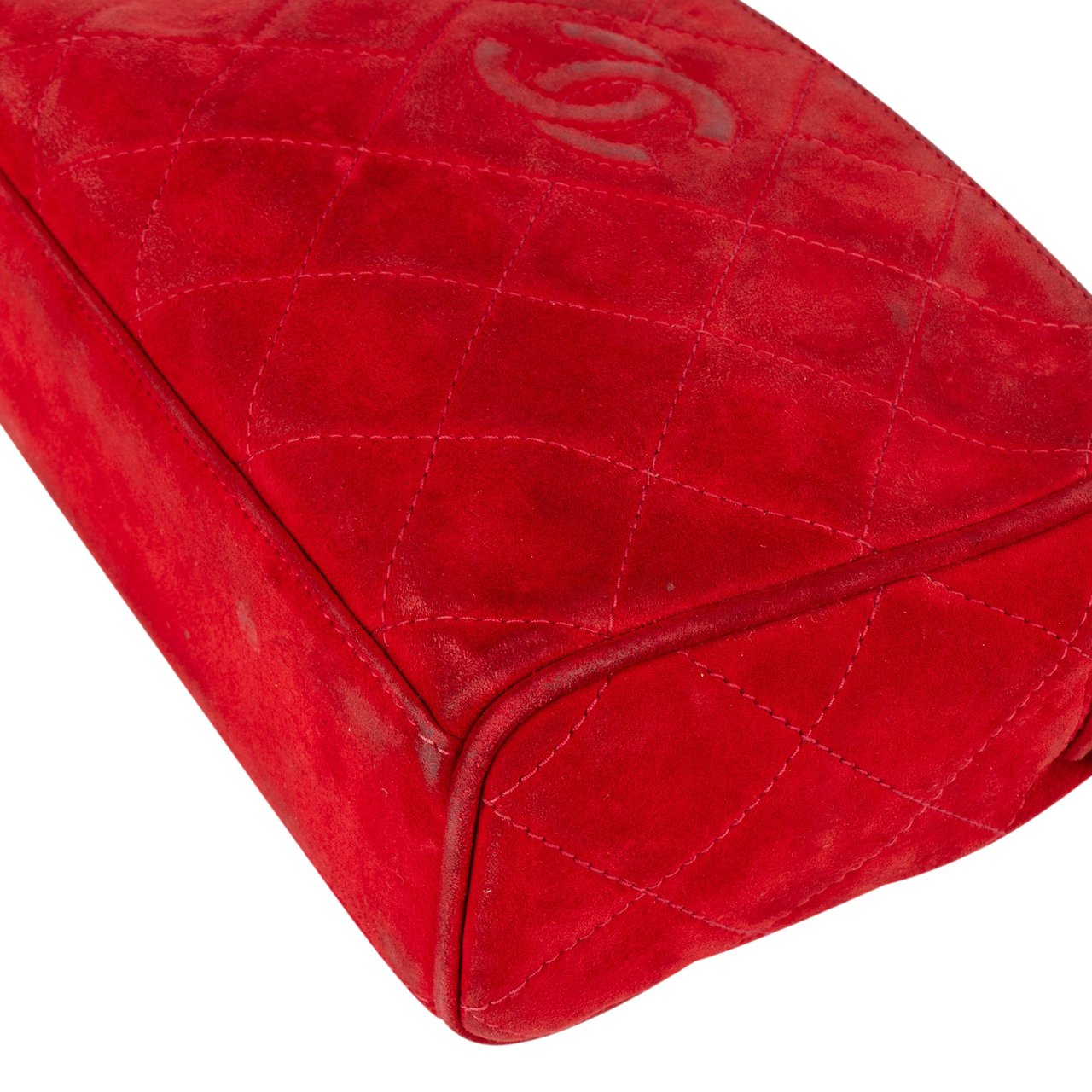 Chanel Chanel Quilted Suede Leather CC Camera Crossbody Bag Rood