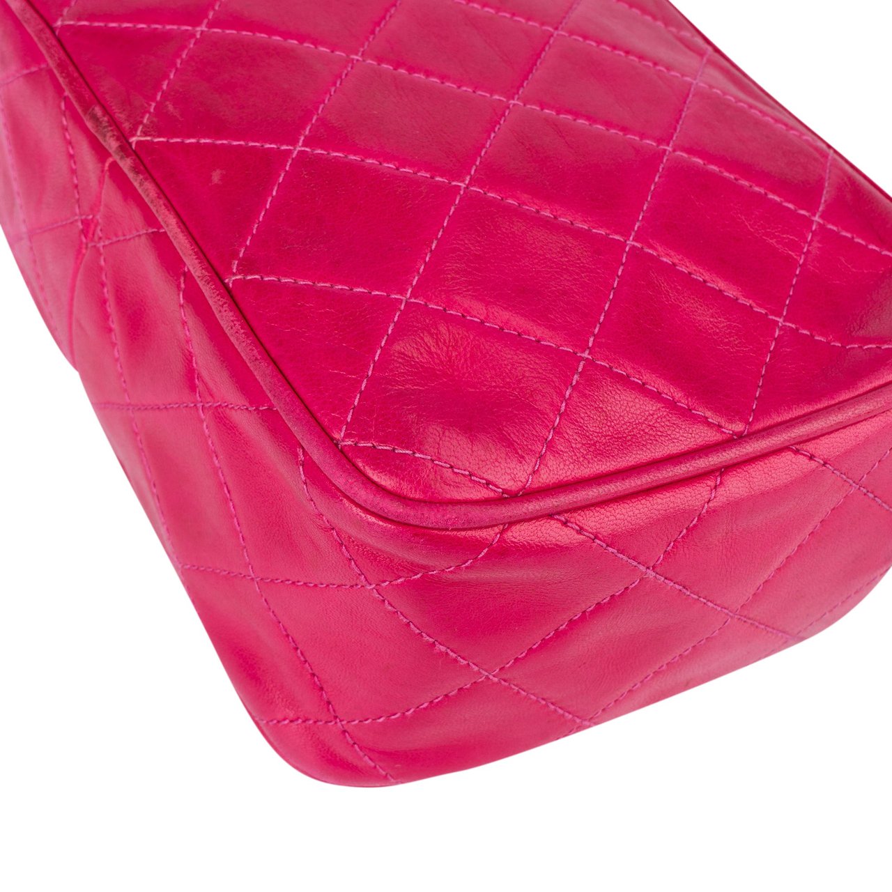 Chanel Chanel Quilted Lambskin CC Camera Crossbody Bag Rood