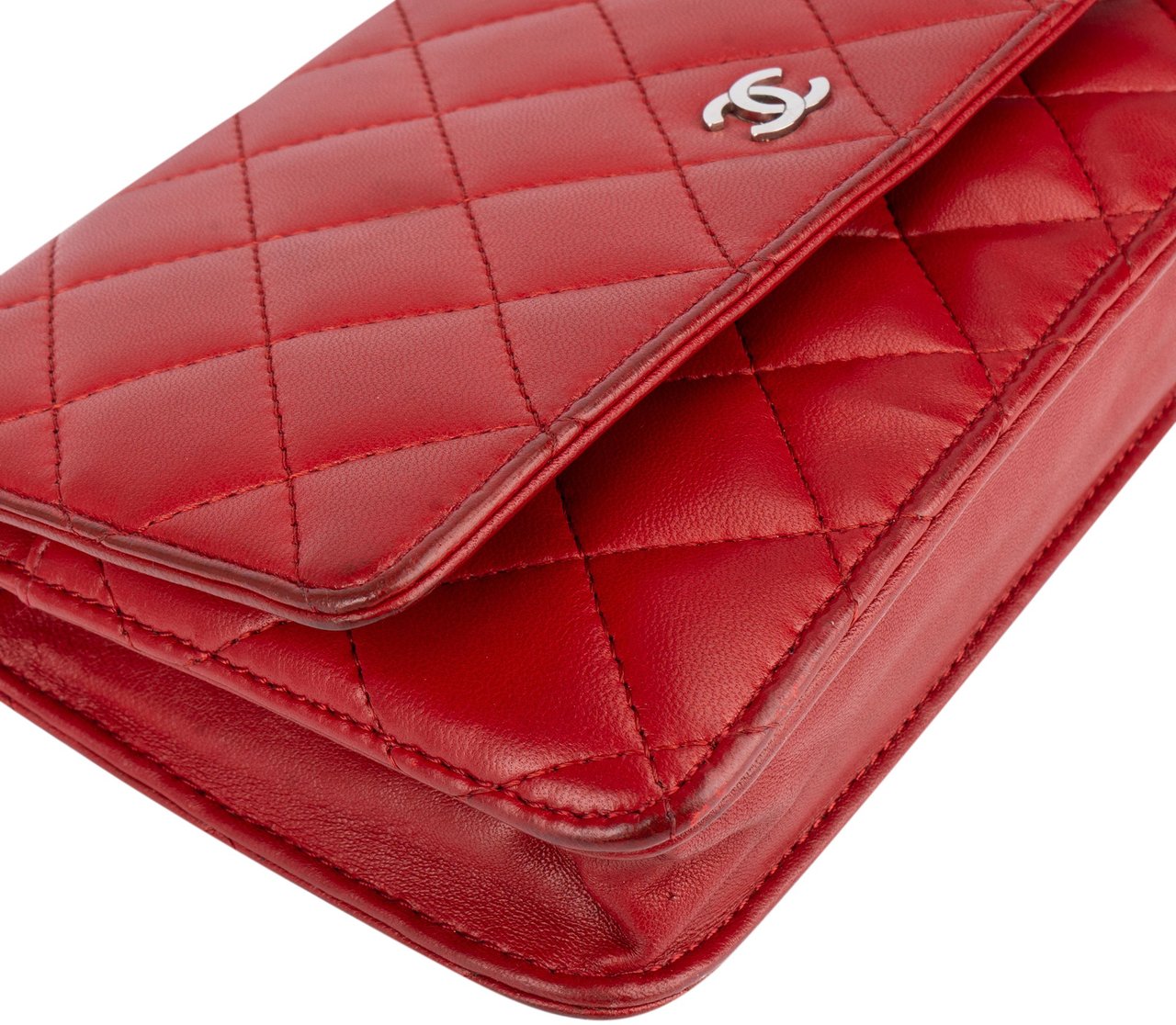 Chanel Chanel Quilted Lambskin Wallet On Chain Crossbody Bag Rood