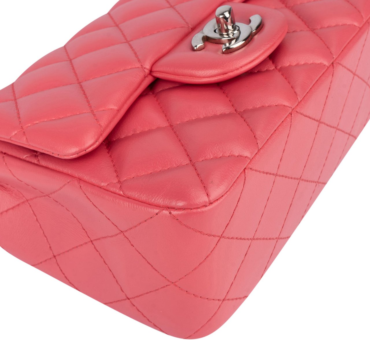 Chanel Chanel Quilted Lambskin Mini Single Flap Crossbody Bag Rood