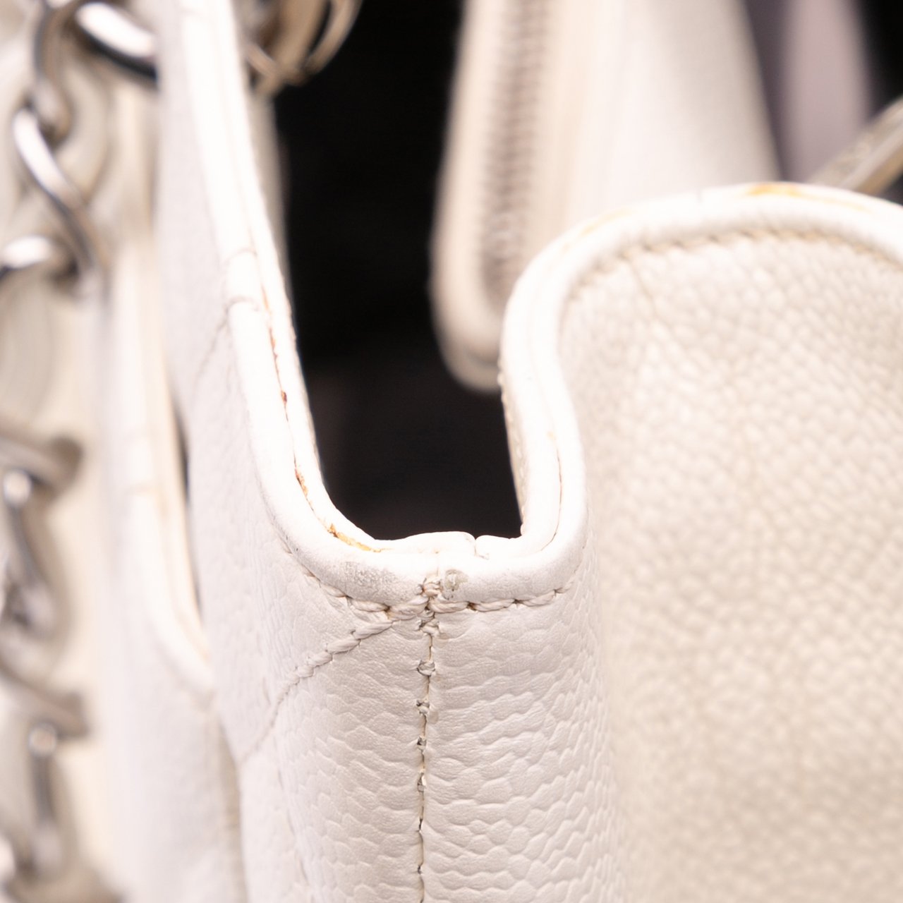 Chanel Caviar Grand Shopping Tote XL Wit