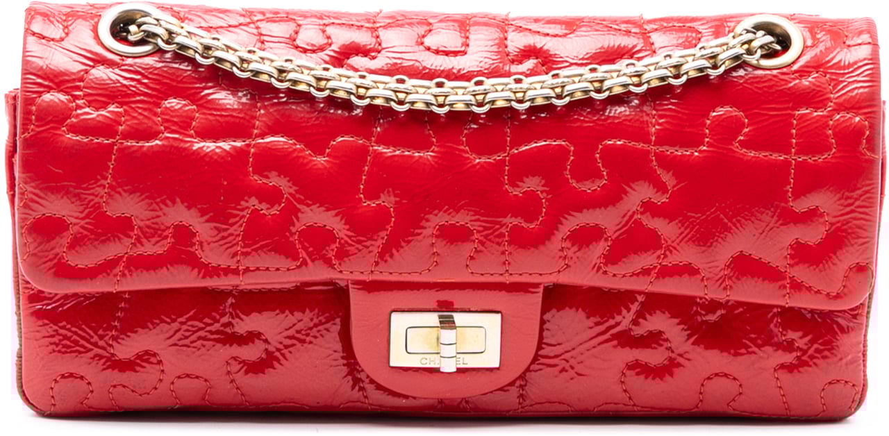 Chanel Reissue 2.55 Crackled Patent Puzzle East West Double Flap Rood