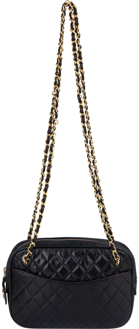 Chanel Chanel Quilted Lambskin Shoulder Bag Zwart