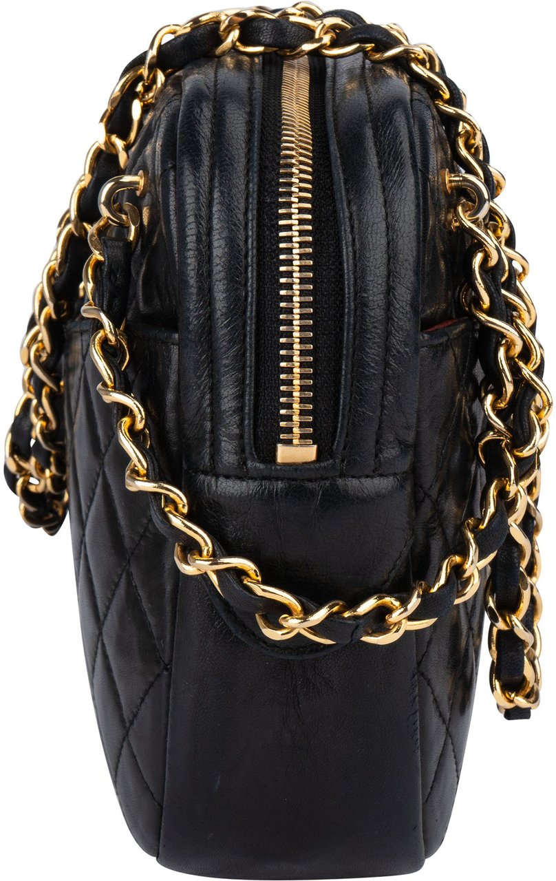Chanel Chanel Quilted Lambskin Shoulder Bag Zwart