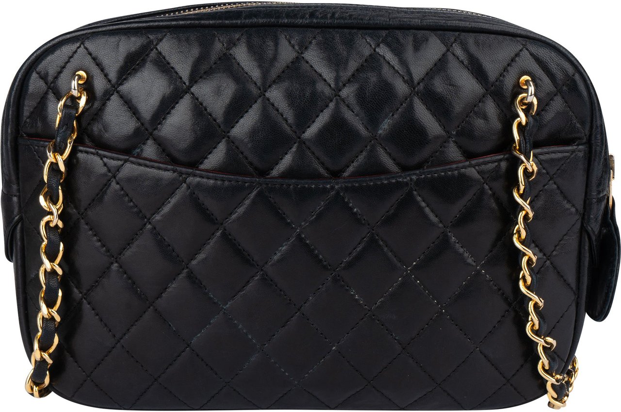 Chanel Chanel Quilted Lambskin Shoulder Bag Zwart