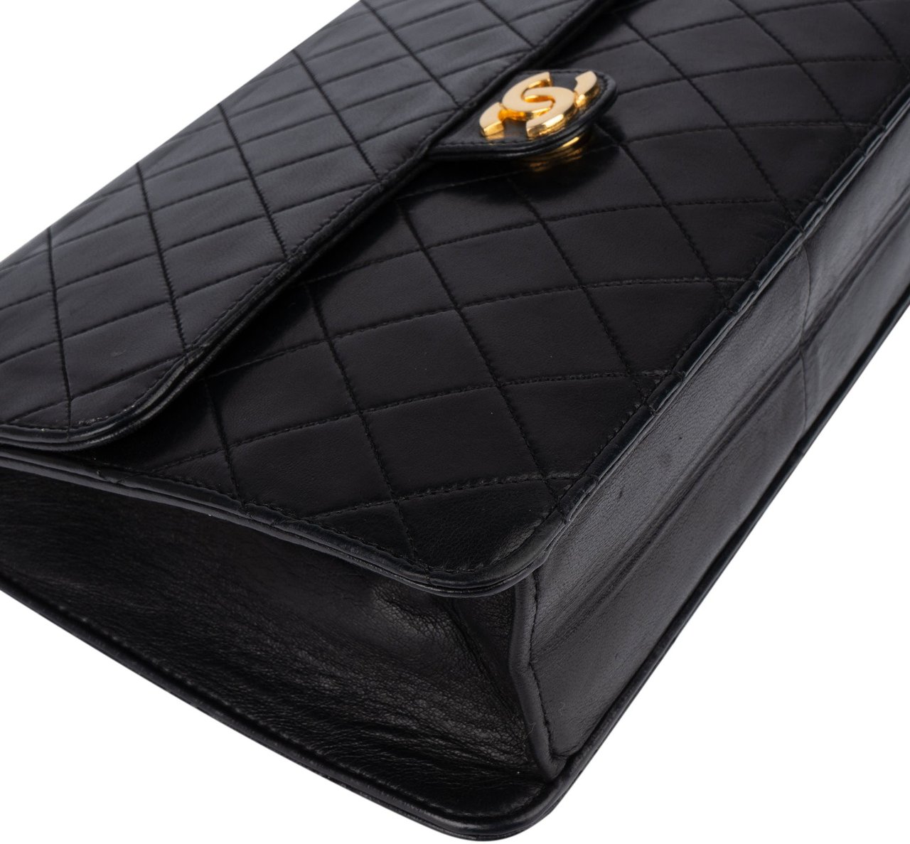 Chanel Chanel Quilted Lambskin Single Flap Shoulder Bag Zwart