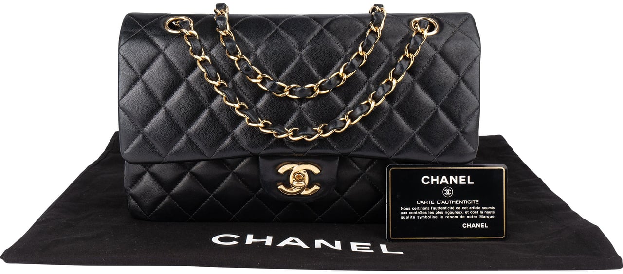 Chanel Chanel Quilted Lambskin 24K Gold Double Flap Crossbody Bag Zwart
